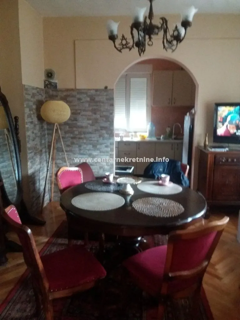 Prodaja, kuća, 119m², Dalmatinska ulica, Podgorica