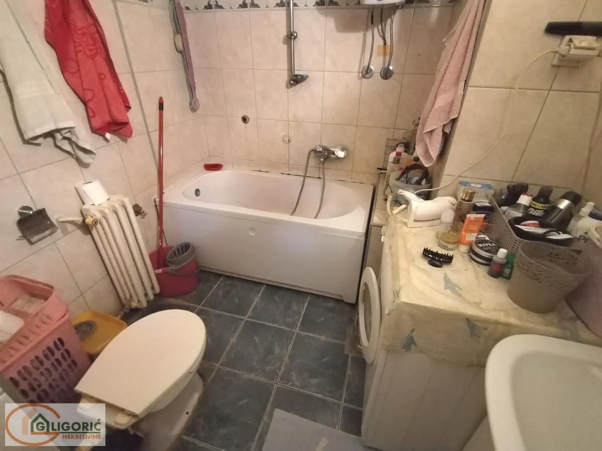 Sale, apartment, 100m², Labudovo Brdo, Beograd