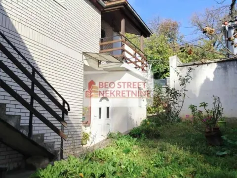 Kuća in Gradska Bolnica