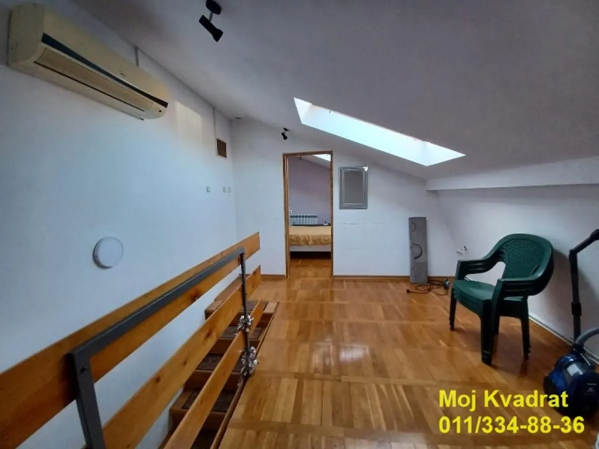 Sale, house, 108m², Uciteljsko Naselje, Zvezdara Sve Podlokacije
