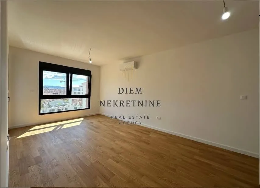 Sale, two bedroom apartment, 57m², Šušanj, Bar