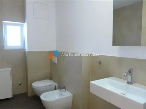 Rent, three bedroom apartment, 170m², Vračar Sve Podlokacije, Beograd - image 23
