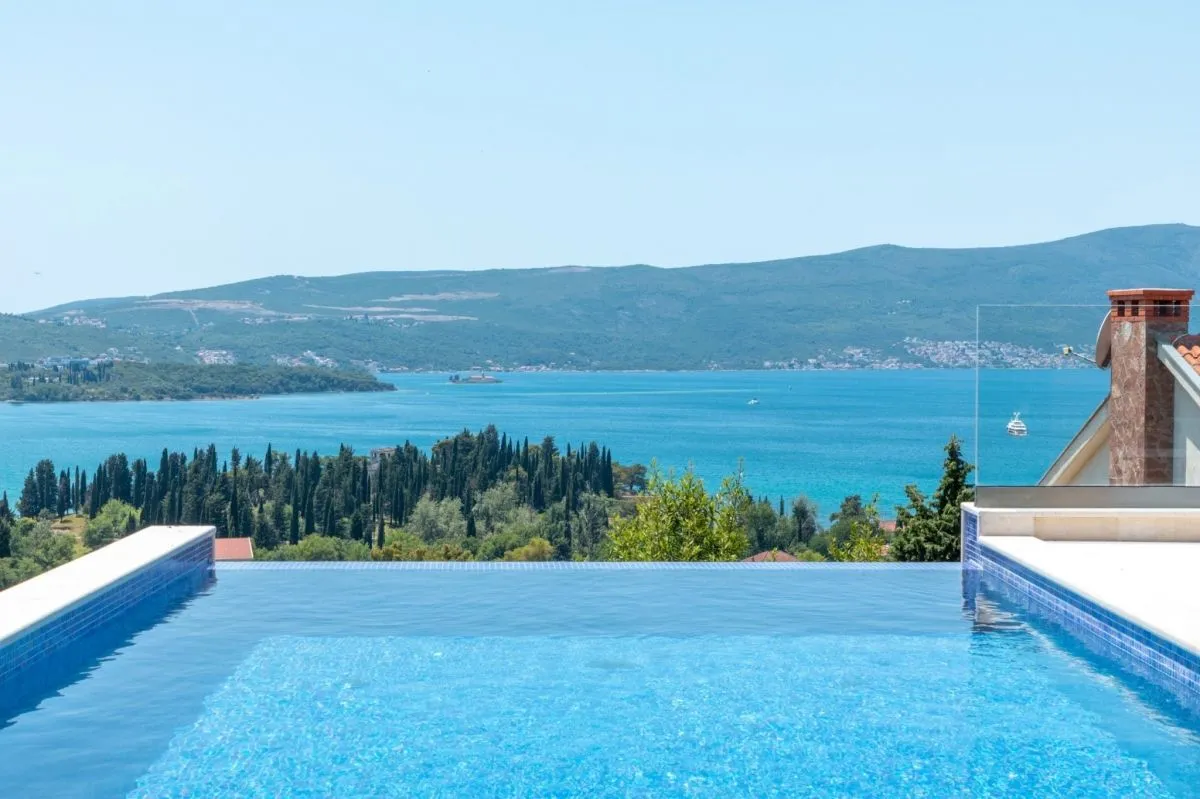 Prodaja, kuća, 454m², Tivat, Crna Gora