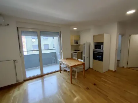 Izdavanje, dvosoban stan, 40m², Podbara, Novi Sad Sve Podlokacije - image 4