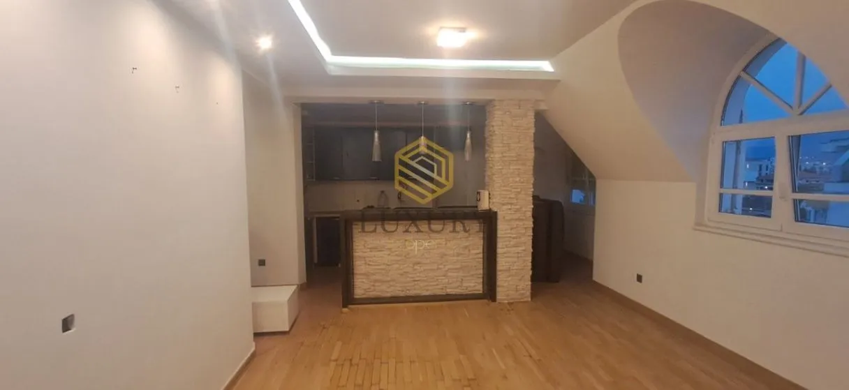 Izdavanje, dvosoban stan, 74m², Ljubović, Podgorica