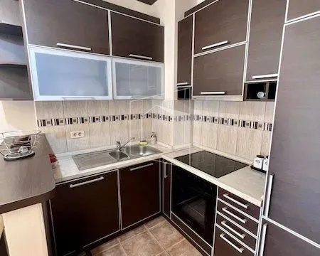 Rent, apartment, 54m², 1 maj, Podgorica - image 4