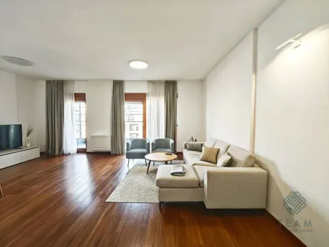 Izdavanje, dvosoban stan, 90m², Master Kvart, Podgorica - image 2