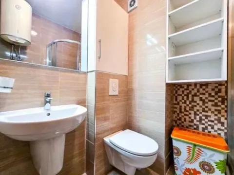 Izdavanje, jednosoban stan, 43m², City Kvart, Podgorica - image 2