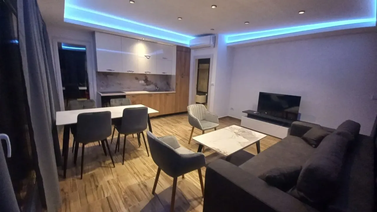 Rent, two bedroom apartment, 70m², Kalimanj, Tivat