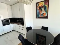 Izdavanje, trosoban stan, 130m², Dalmatinska ulica, Podgorica - image 5