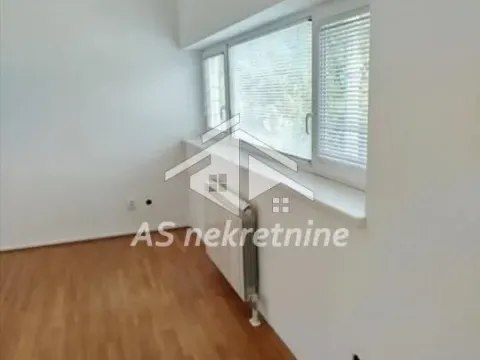 Izdavanje, kuća, 300m², Savski Venac, Beograd - image 8