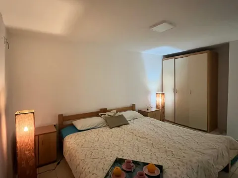 Izdavanje, jednosoban stan, 42m², Budva, Crna Gora - image 18