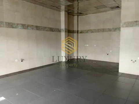 Rent, office space, 51m², Stari Aerodrom, Podgorica - image 2