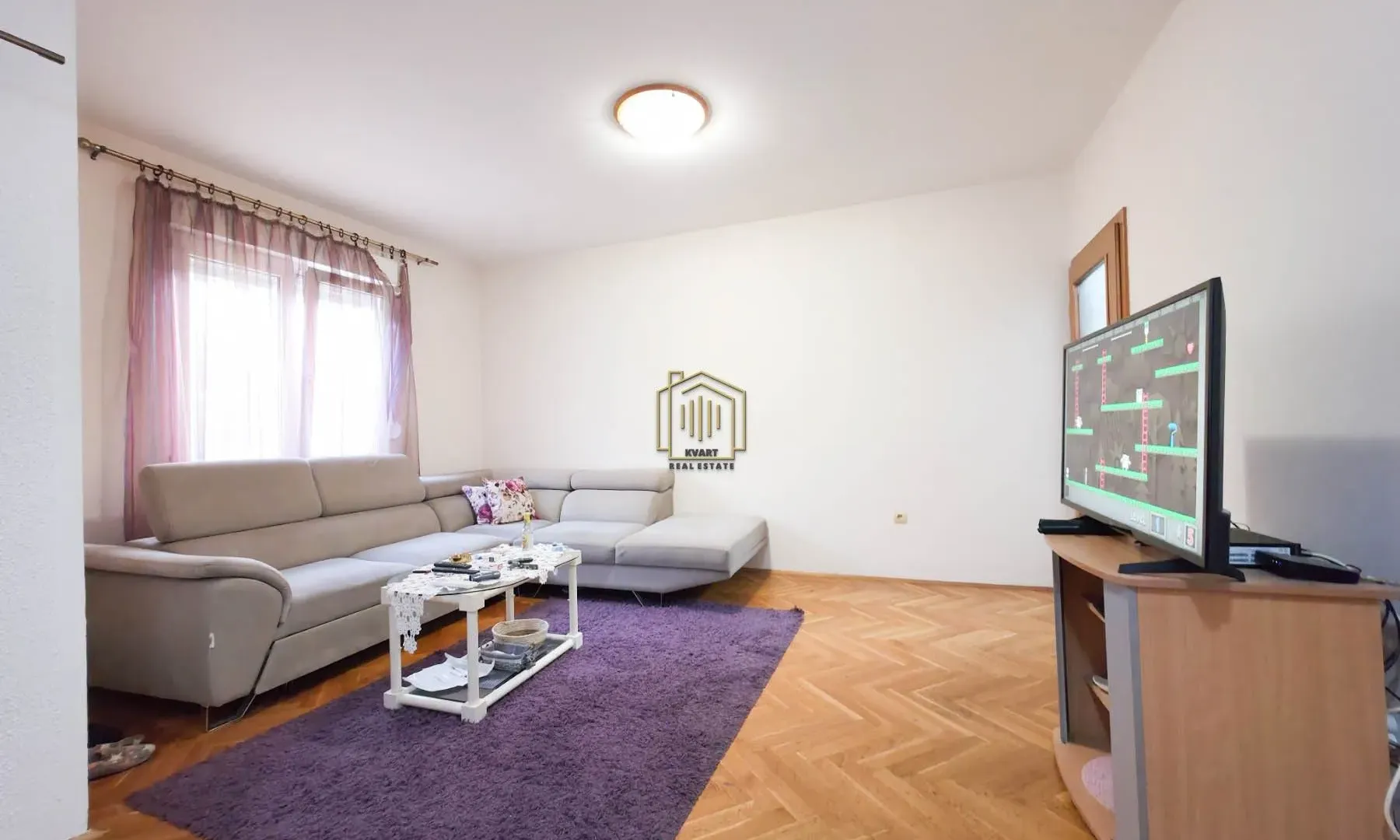 Izdavanje, dvosoban stan, 71m², Zagorič, Podgorica