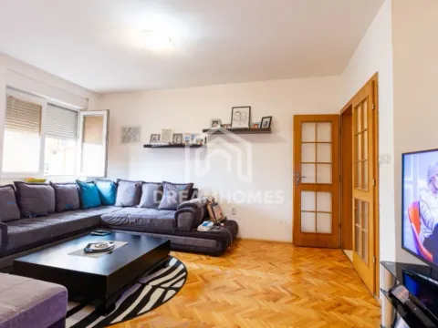 Prodaja, jednosoban stan, 57m², Stari Aerodrom, Podgorica - image 2