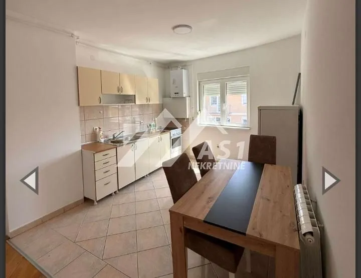 Izdavanje, četvorosoban stan, 95m², Veternik, Novi Sad Sve Podlokacije