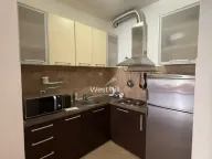 Prodaja, dvosoban stan, 72m², Risan, Kotor - image 2