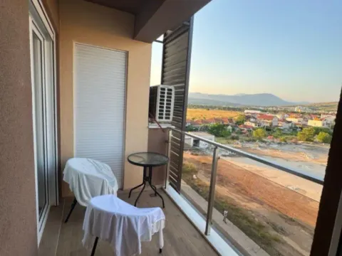 Izdavanje, dvosoban stan, 72m², New City, Podgorica - image 10