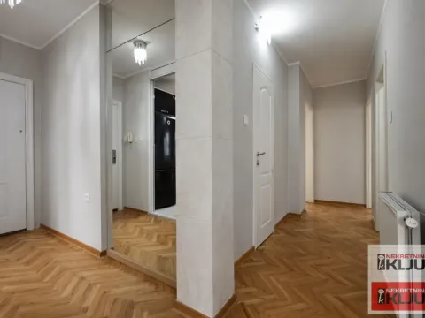 Prodaja, trosoban stan, 78m², Centar, Novi Sad - image 8