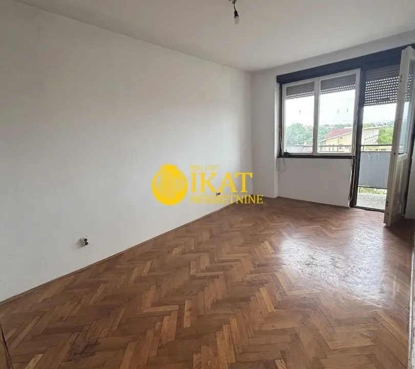 Sale, three bedroom apartment, 65m², Centar, Inđija