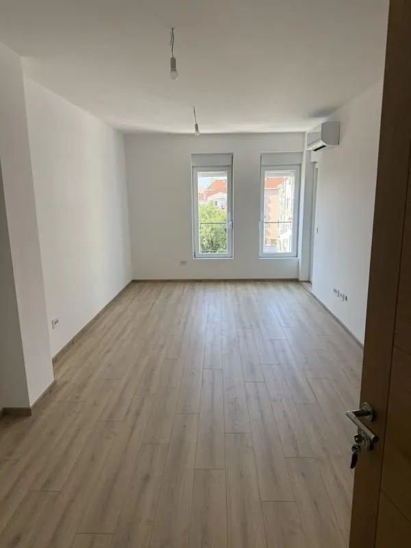 Sale, one bedroom apartment, 42m², Podkošljun, Budva