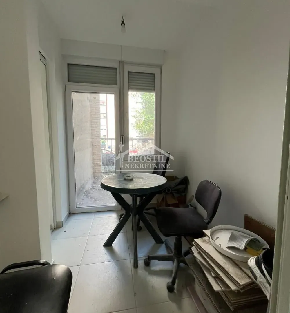 Prodaja, dvosoban stan, 56m², Papazovac, Smederevo