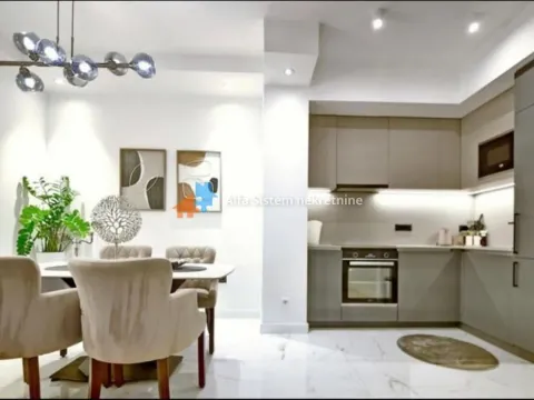 Izdavanje, trosoban stan, 72m², Savski Venac, Beograd - image 3