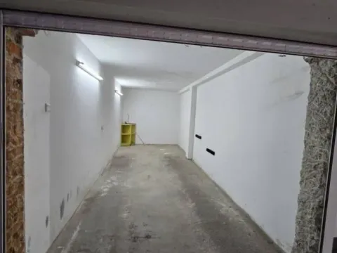 Rent, parking/garage, 18m², Grbavica, Novi Sad Sve Podlokacije