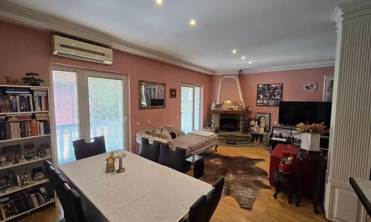 Prodaja, stan, 245m², Banovo Brdo, Beograd