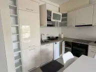Izdavanje, jednosoban stan, 45m², Tivat, Crna Gora - image 5