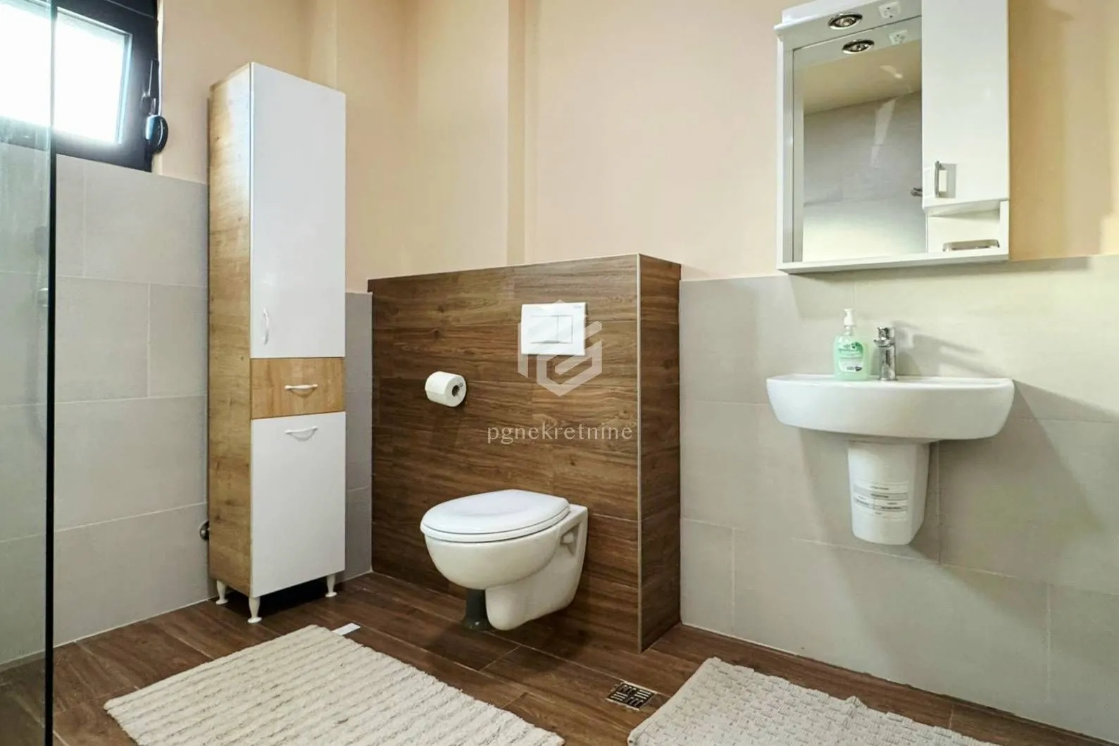 Rent, two bedroom apartment, 76m², Dalmatinska ulica, Podgorica