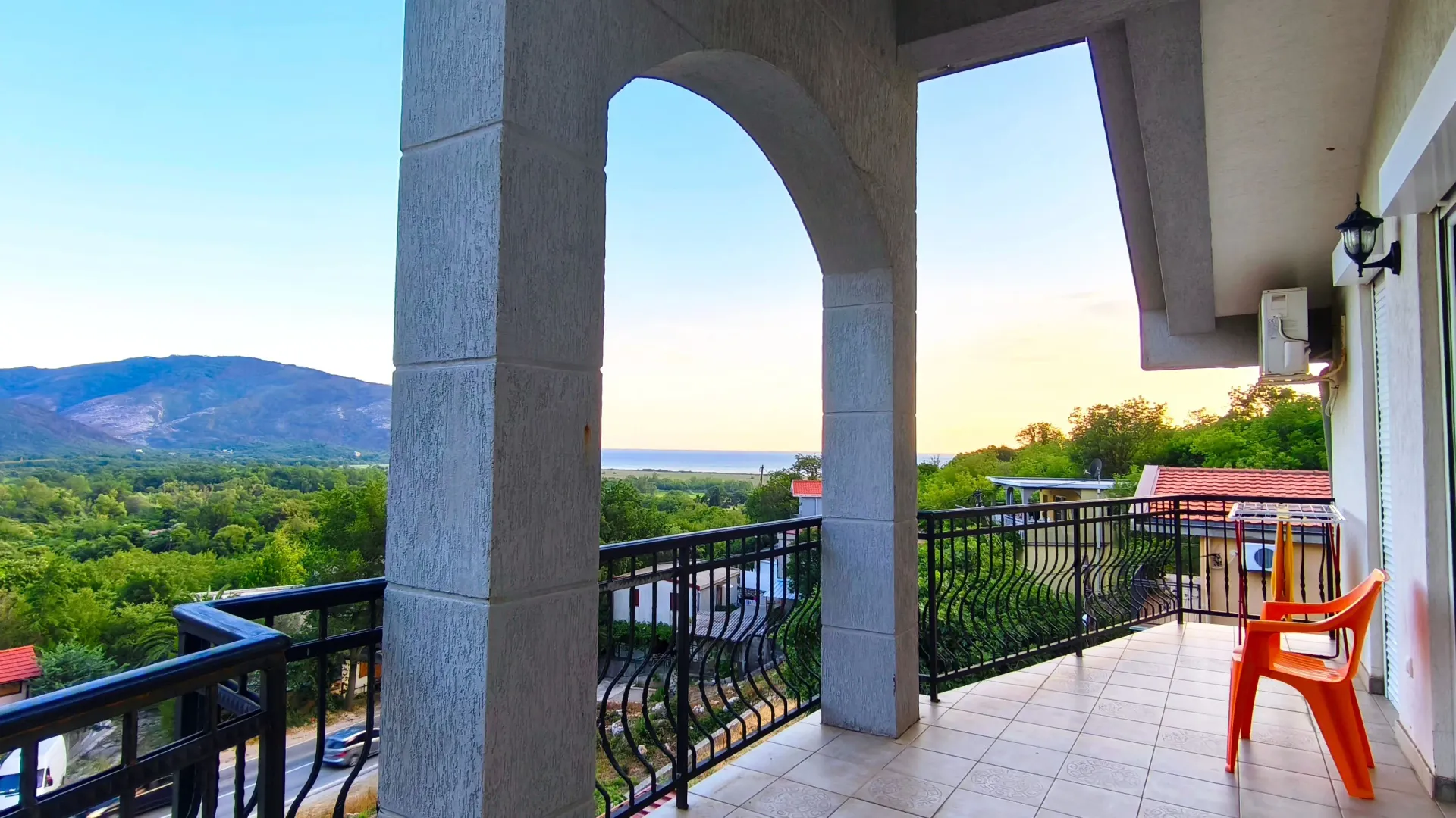 Prodaja, kuća, 276m², Buljarica, Budva