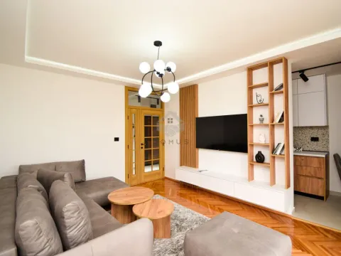 Rent, two bedroom apartment, 65m², Autobuska stanica, Podgorica - image 3