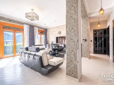 Prodaja, trosoban stan, 101m², Orahovac, Kotor - image 8