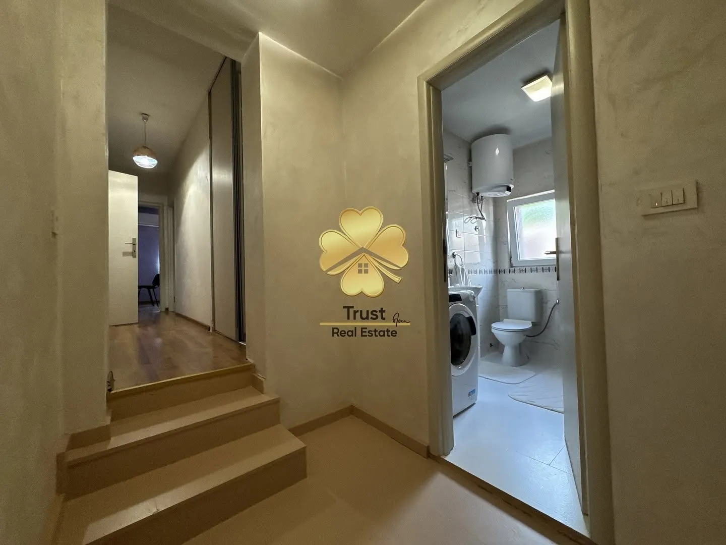 Rent, house, 250m², Tološi, Podgorica