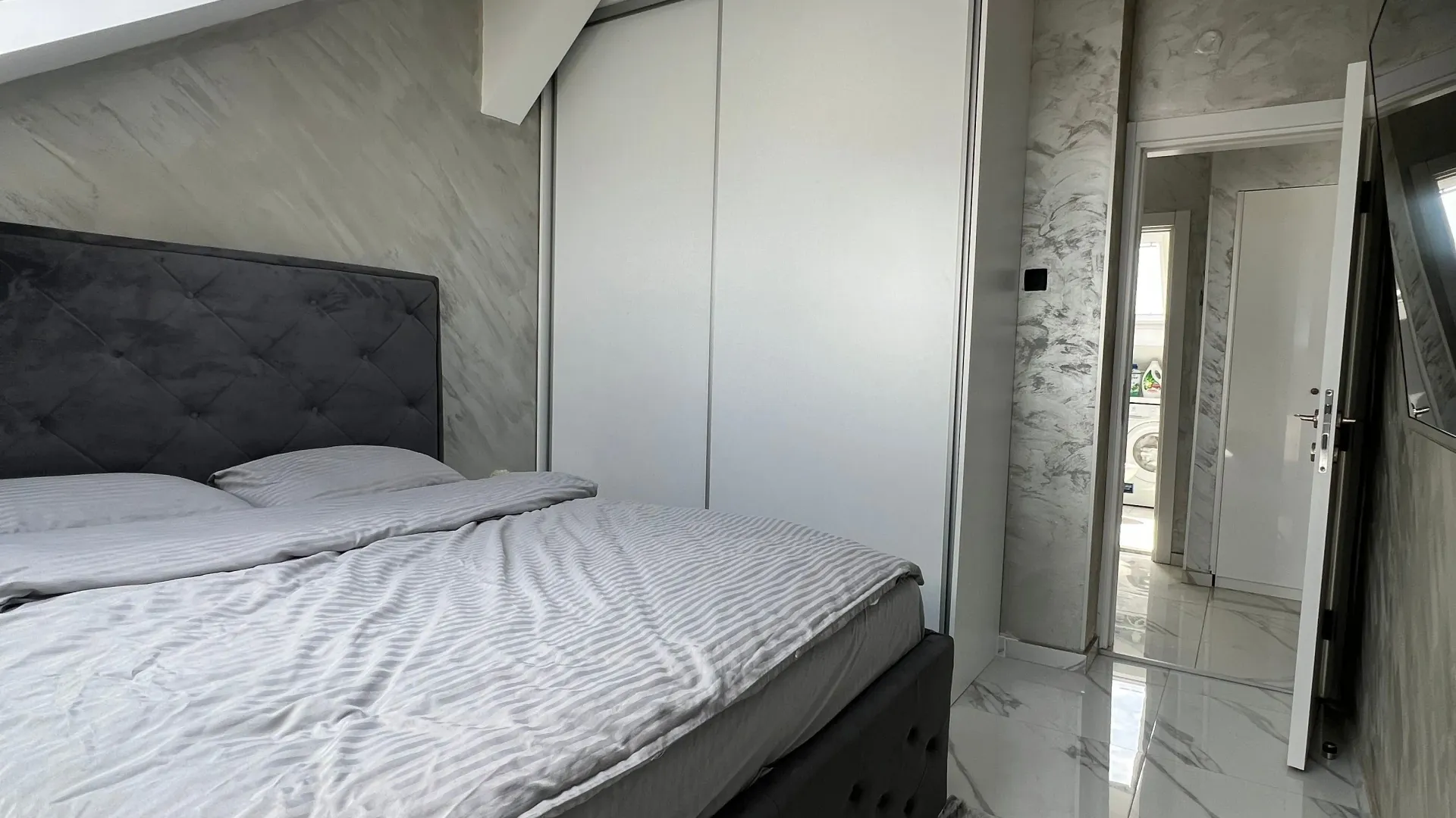Izdavanje, dvosoban stan, 72m², Popovići, Bar