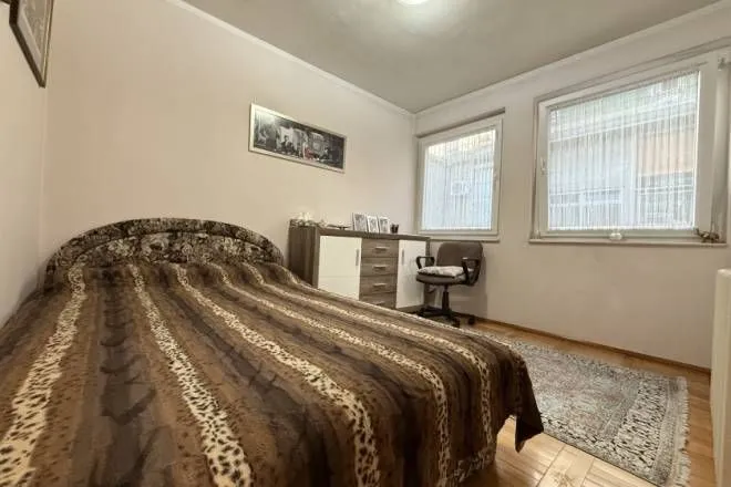 Prodaja, trosoban stan, 65m², Šumice, Beograd