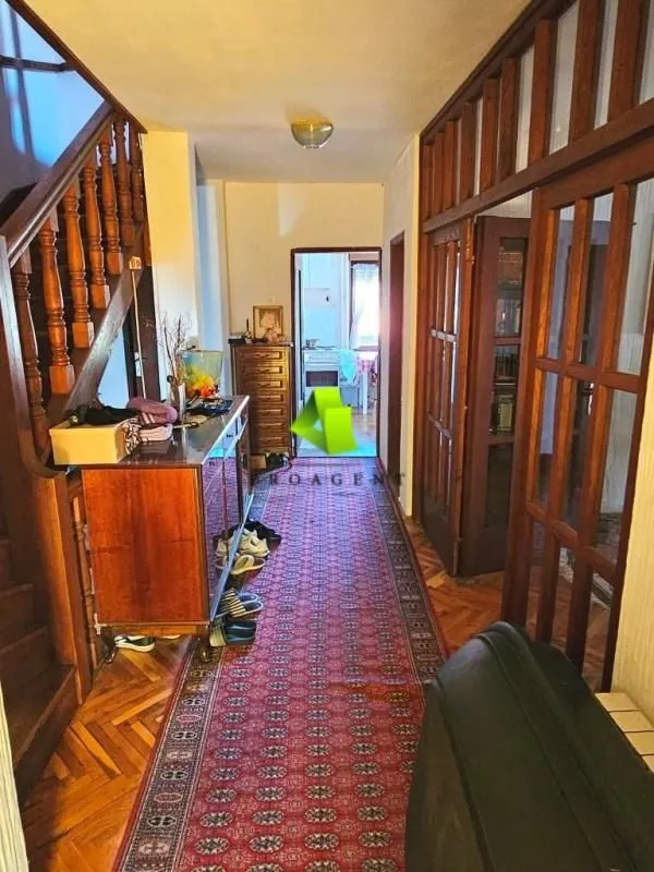 Izdavanje, četvorosoban stan, 180m², Apelovac, Niš