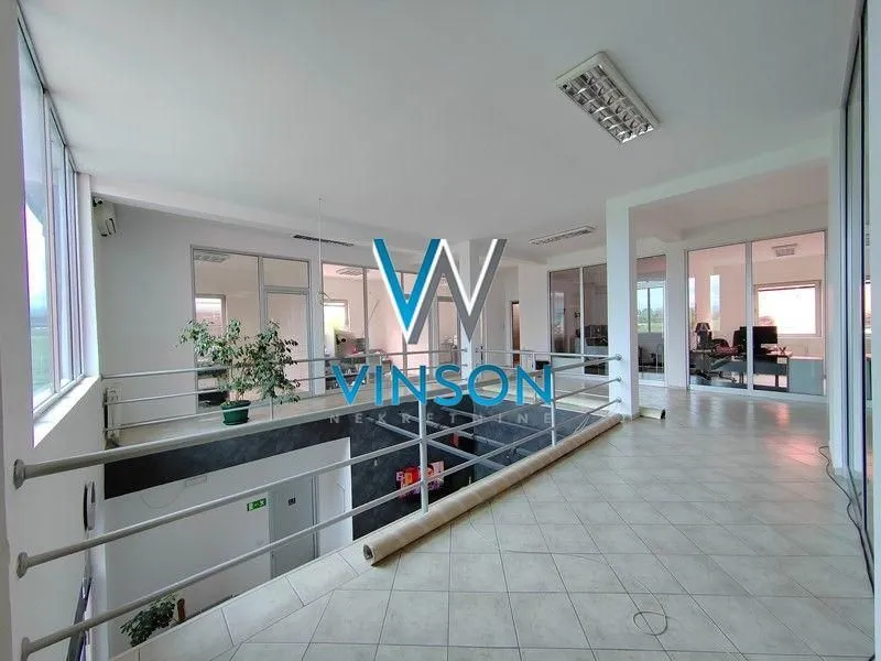 Rent, office space, 285m², Vidovdansko naselje, Novi Sad Sve Podlokacije