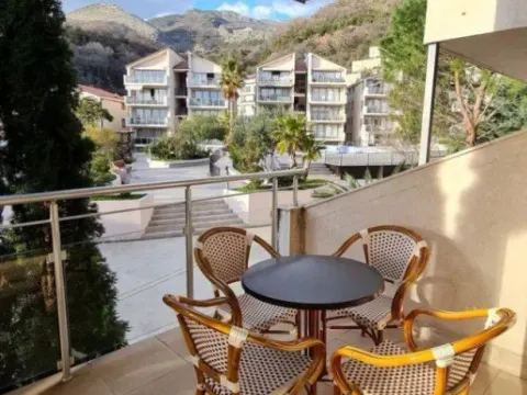 Sale, two bedroom apartment, 75m², Pržno, Budva - image 1