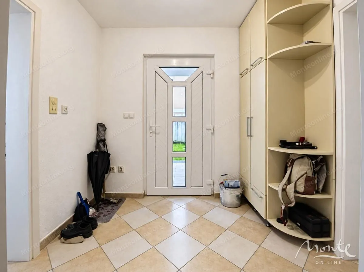 Prodaja, kuća, 289m², Mrčevac, Tivat