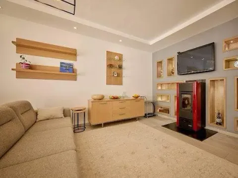 Sale, house, 200m², Krimovica, Kotor - image 6