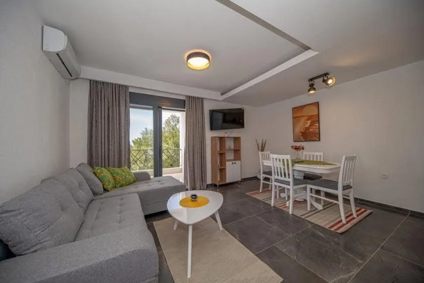 Rent, one bedroom apartment, 55m², Ratac, Bar