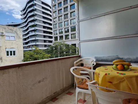 Izdavanje, jednosoban stan, 40m², Budva, Crna Gora - image 16