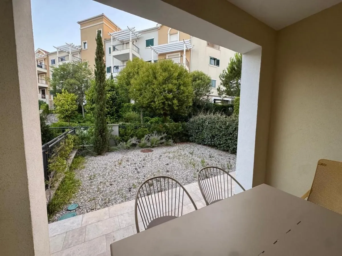 Rent, two bedroom apartment, 79m², Luštica Bay, Tivat