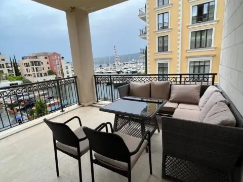 Prodaja, dvosoban stan, 131m², Porto Montenegro, Tivat - image 16