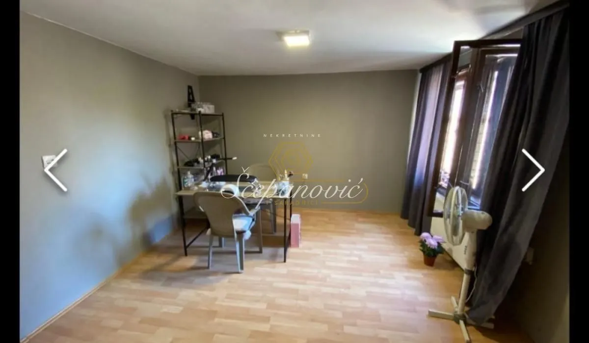Prodaja, kuća, 209m², Futog, Novi Sad Sve Podlokacije