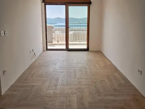 Prodaja, jednosoban stan, 43m², Tivat, Crna Gora - image 2