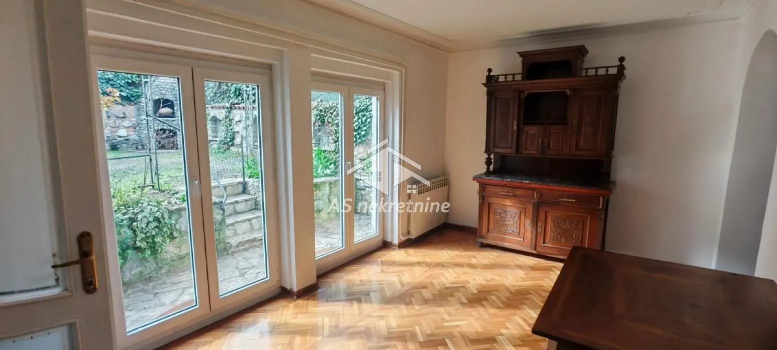 Rent, house, 260m², Neimar, Vračar Sve Podlokacije
