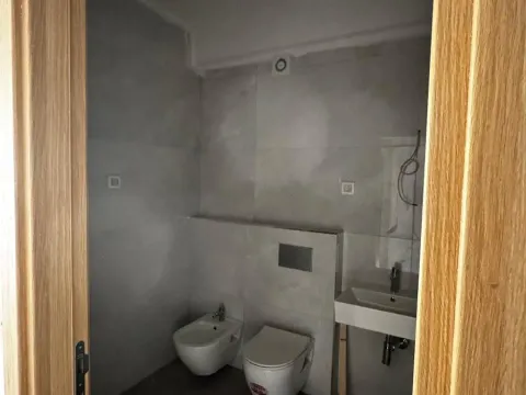 Prodaja, dvosoban stan, 90m², Pobrežje, Podgorica - image 8